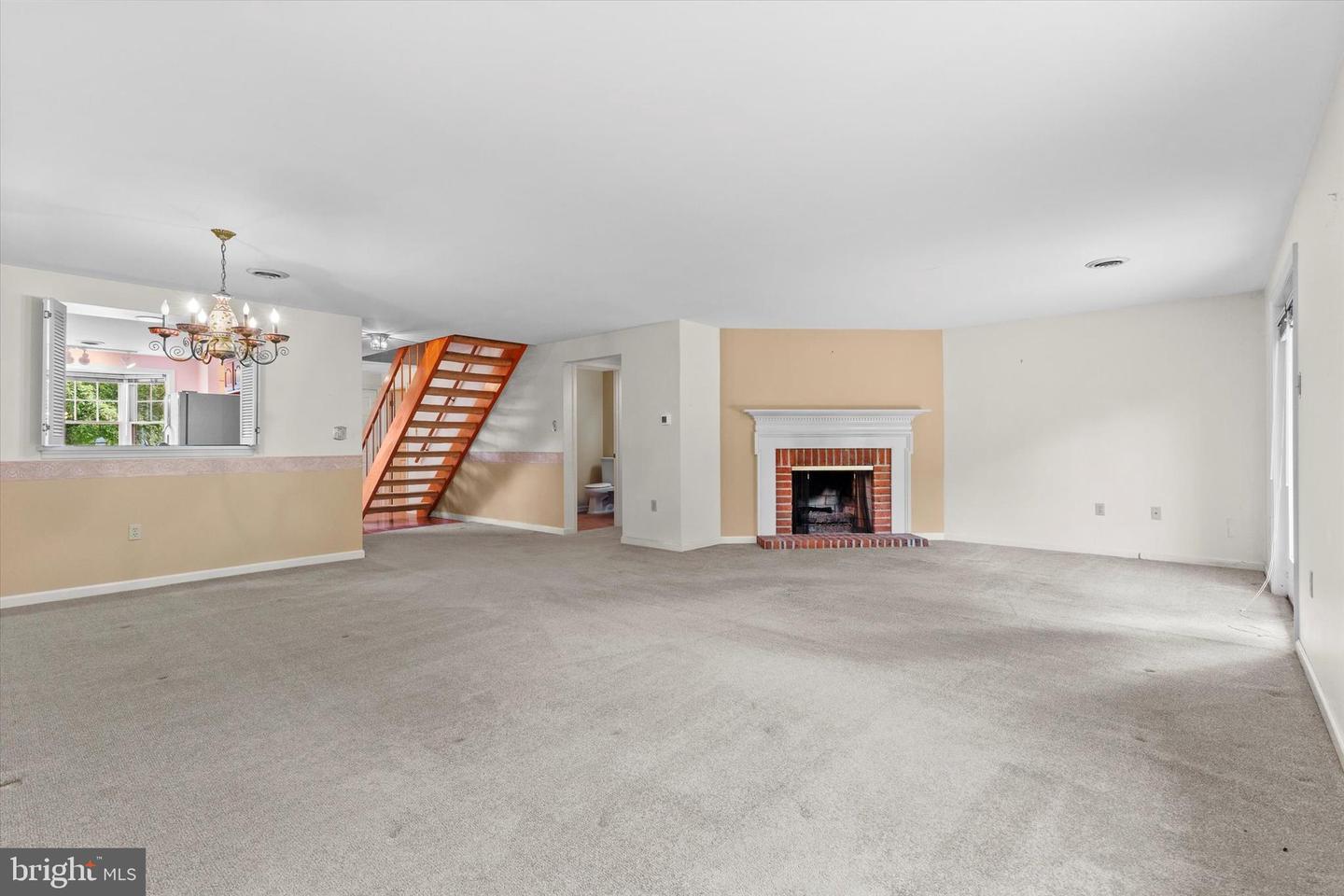 235 Wyntre Brooke Dr #6