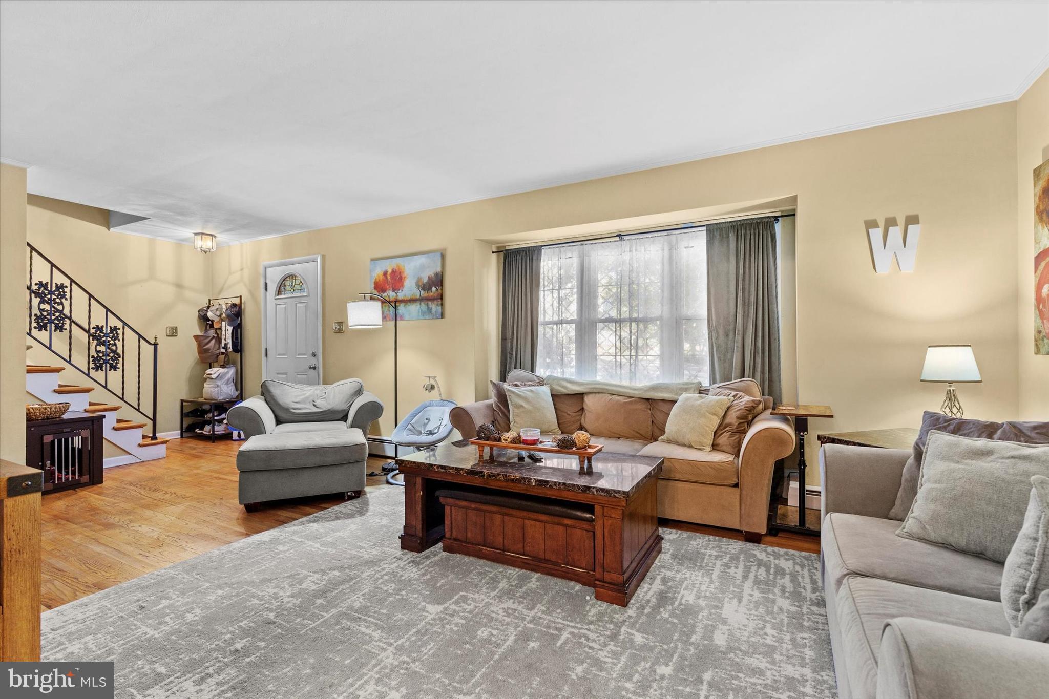8 REDWOOD PLACE