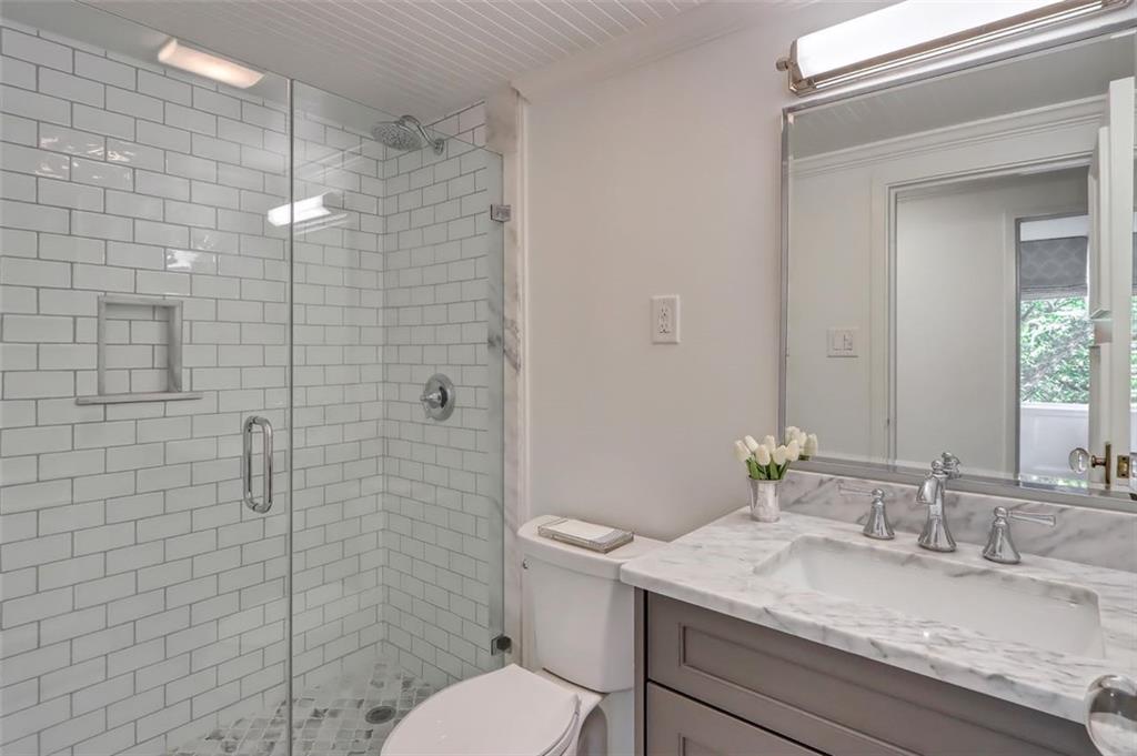 2637 Peachtree Road Unit 310