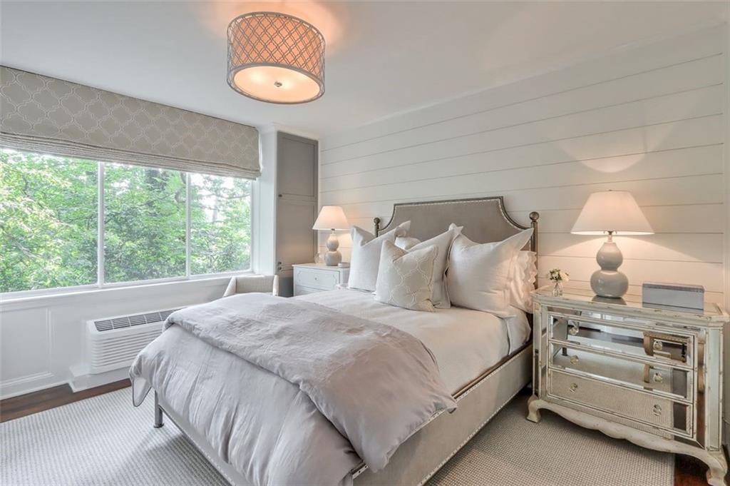 2637 Peachtree Road Unit 310