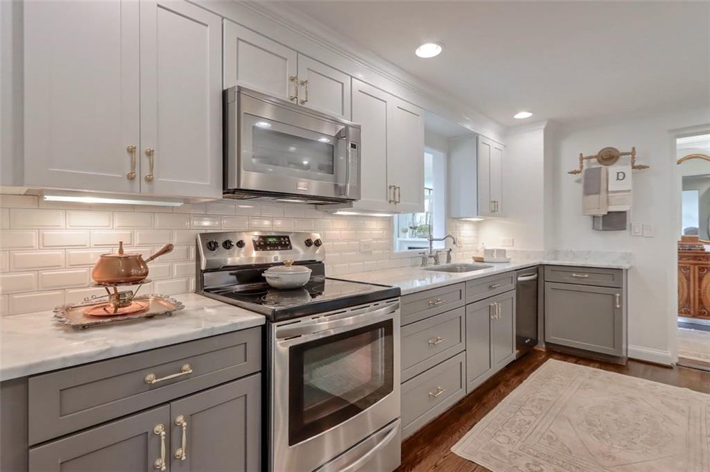 2637 Peachtree Road Unit 310