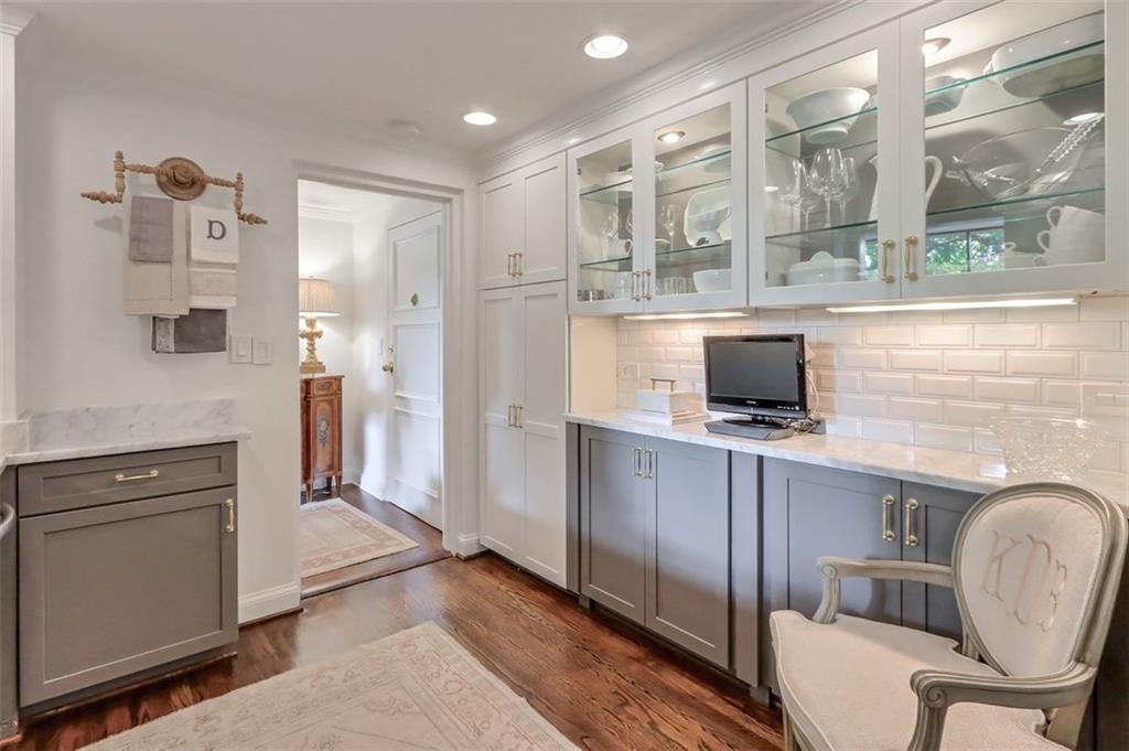 2637 Peachtree Road Unit 310