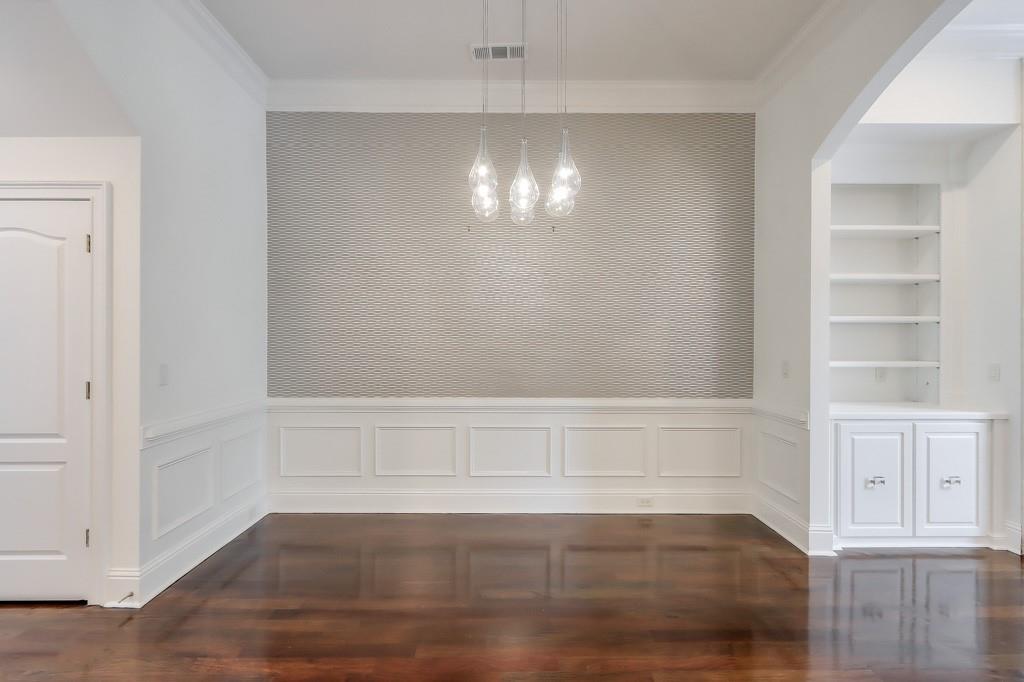 4301 Kingston Gate Cove