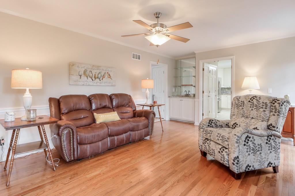 5013 Willow Creek Drive