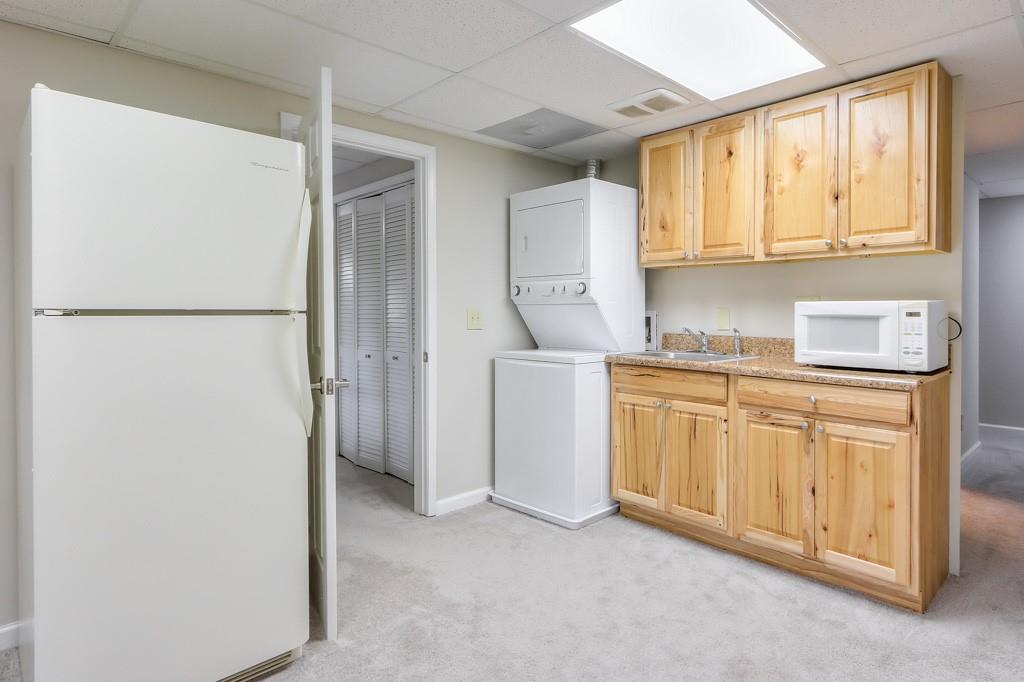 5013 Willow Creek Drive