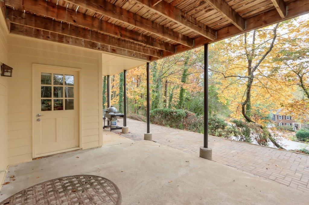 5013 Willow Creek Drive