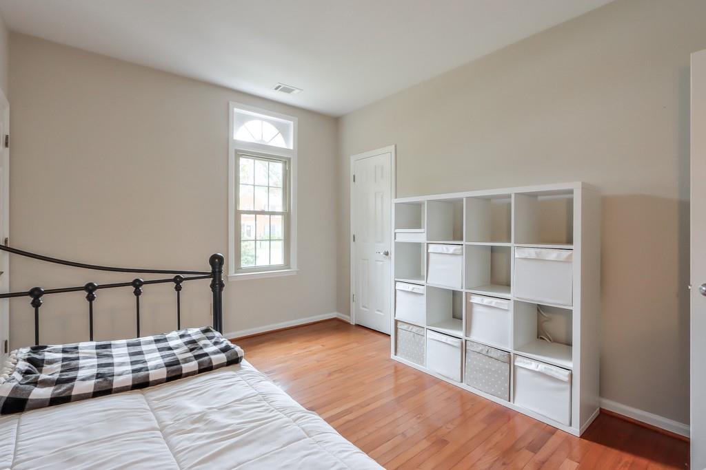 5013 Willow Creek Drive