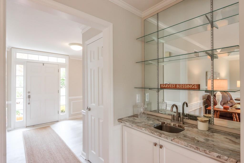 5013 Willow Creek Drive