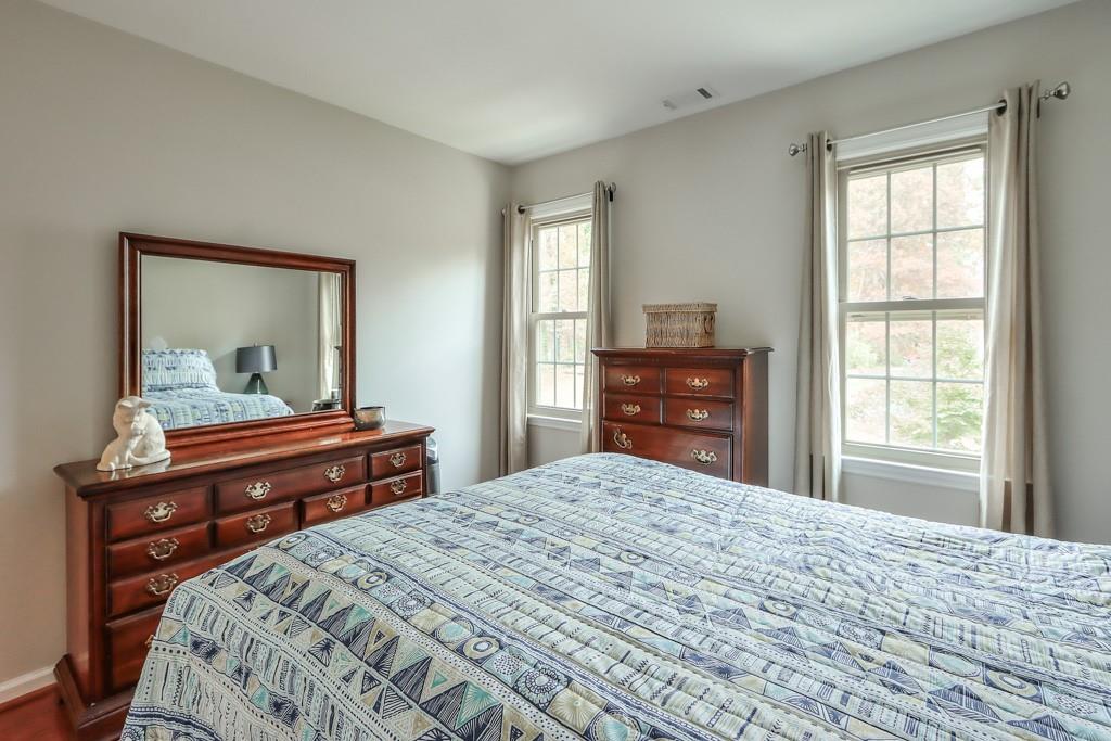 5013 Willow Creek Drive