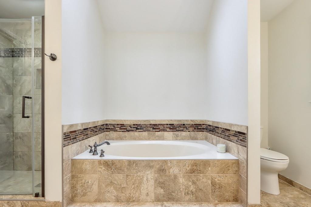 5013 Willow Creek Drive