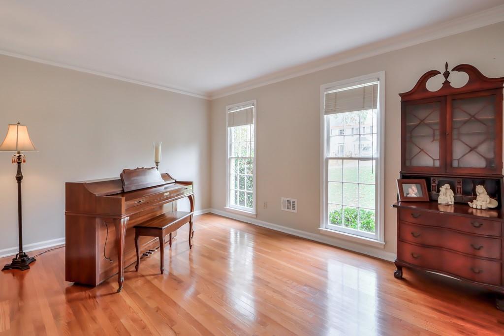 5013 Willow Creek Drive