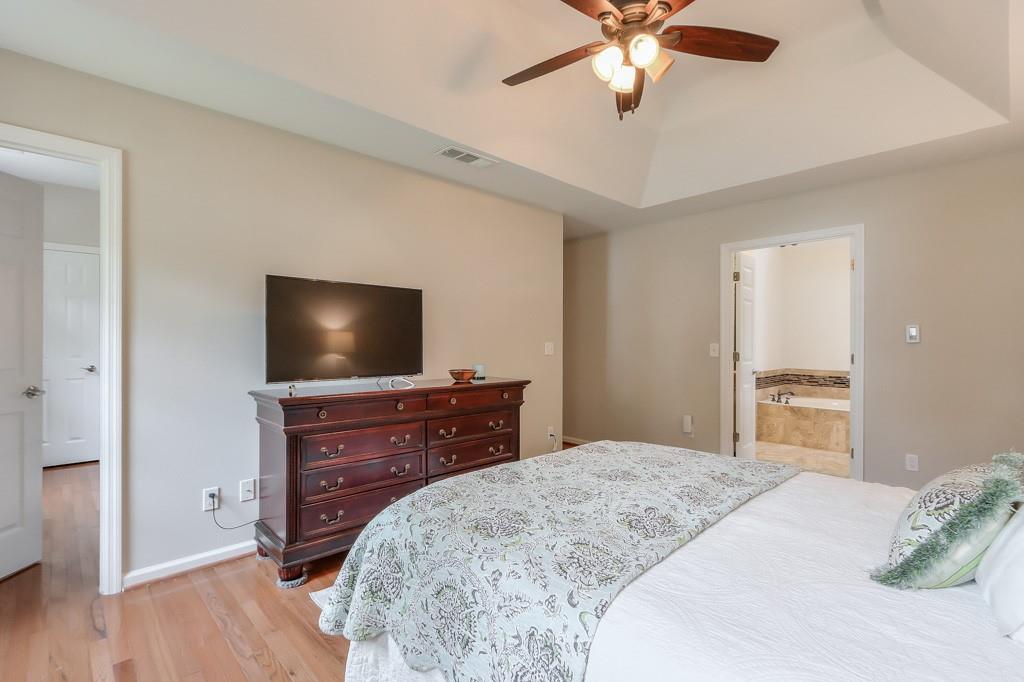 5013 Willow Creek Drive