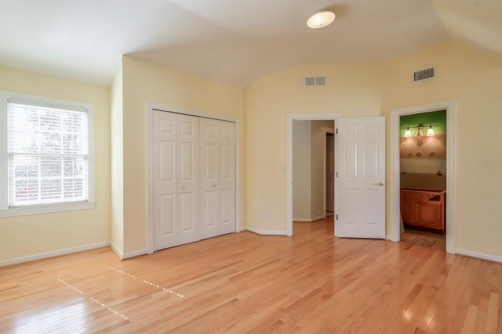 3278 Belmont Glen Drive SE