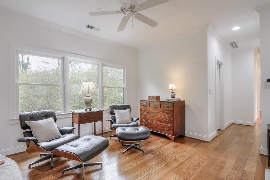 3981 Paces Ferry Drive SE