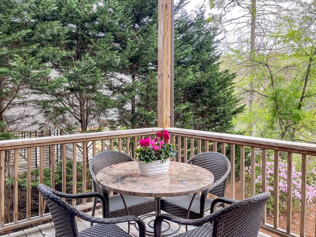 3981 Paces Ferry Drive SE