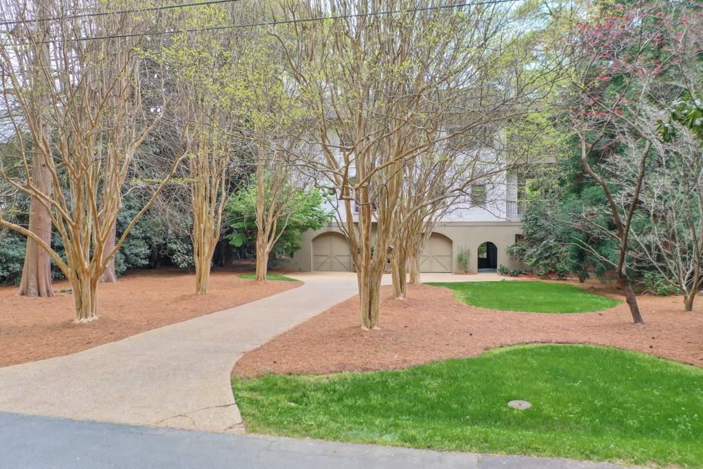 3981 Paces Ferry Drive SE