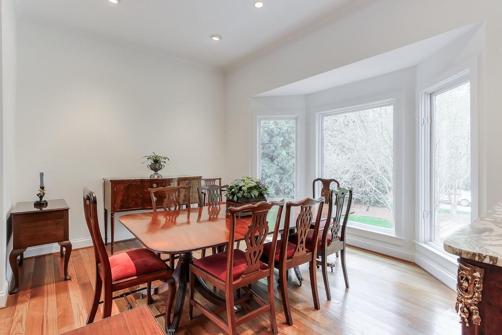 3981 Paces Ferry Drive SE