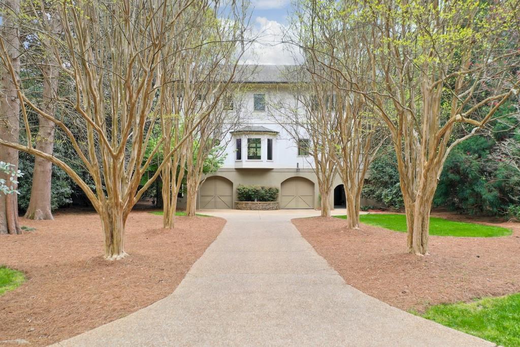 3981 Paces Ferry Drive SE