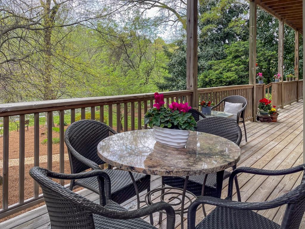 3981 Paces Ferry Drive SE