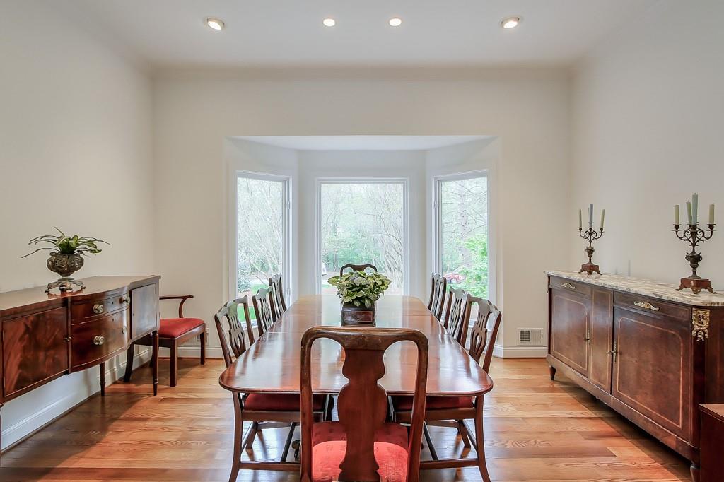 3981 Paces Ferry Drive SE