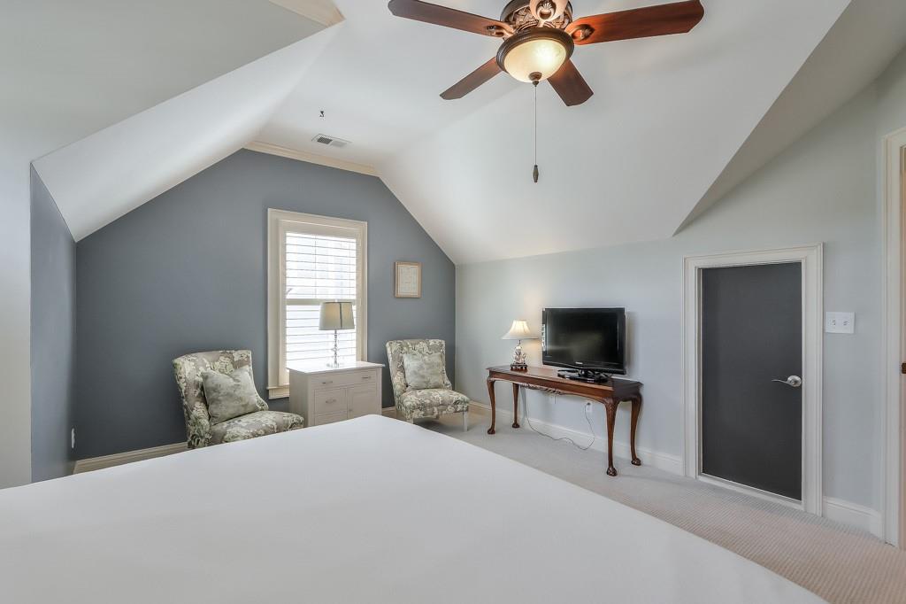 2111 Bungalow Park Drive