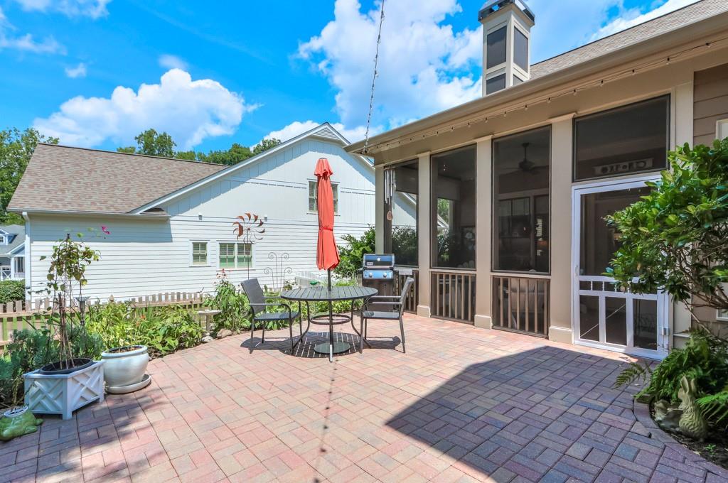 2111 Bungalow Park Drive