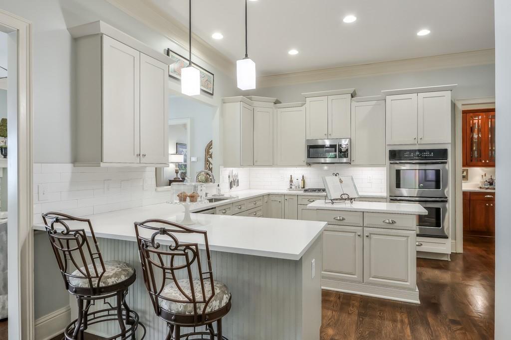 2111 Bungalow Park Drive