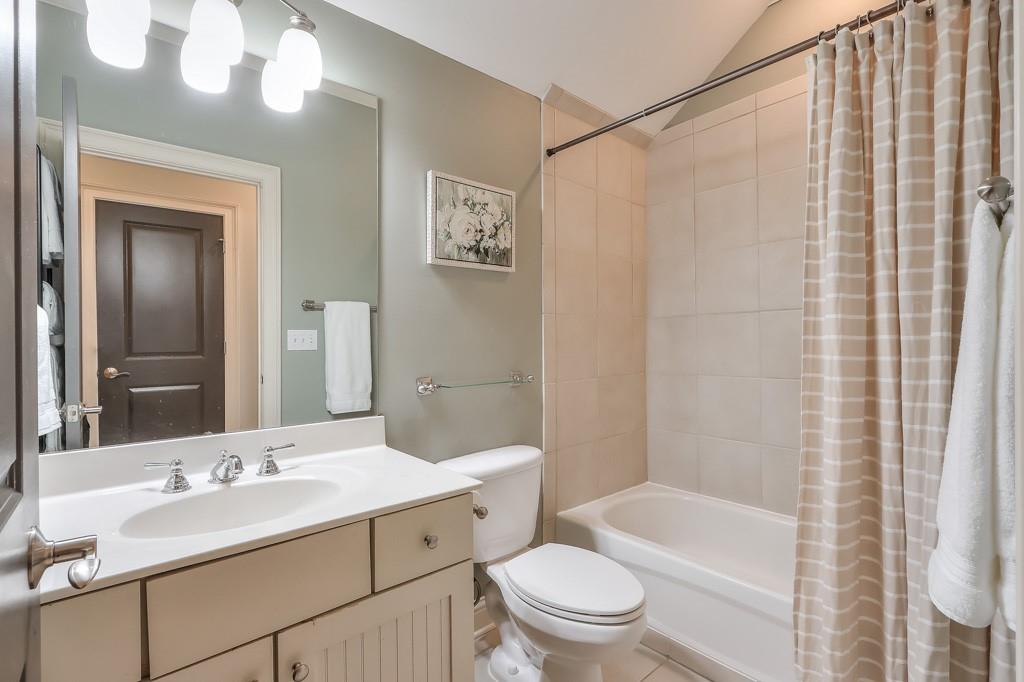 2111 Bungalow Park Drive