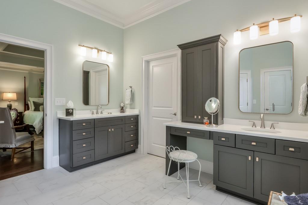 2111 Bungalow Park Drive