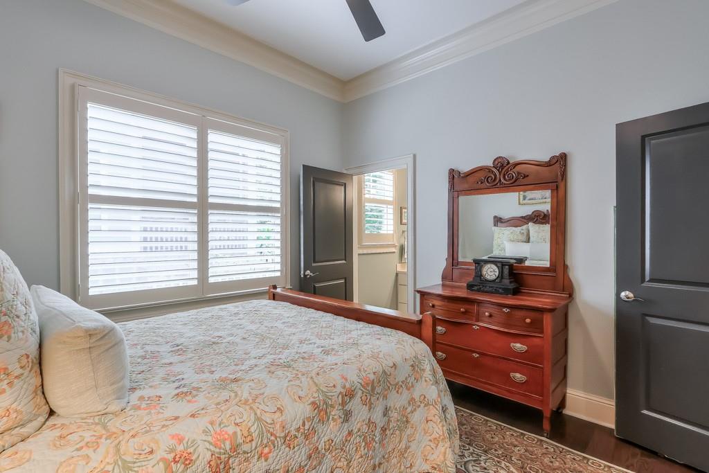 2111 Bungalow Park Drive