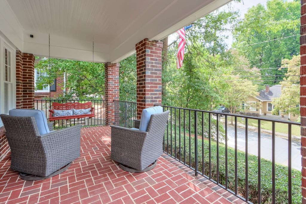 3269 W Shadowlawn Avenue NE