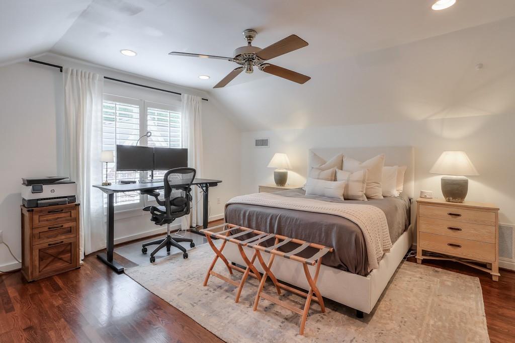 3269 W Shadowlawn Avenue NE