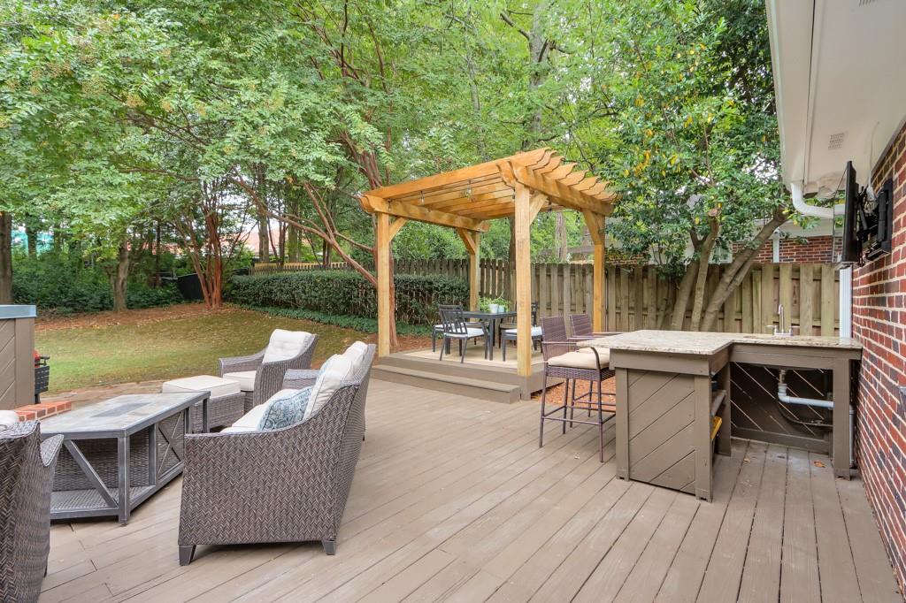 3269 W Shadowlawn Avenue NE