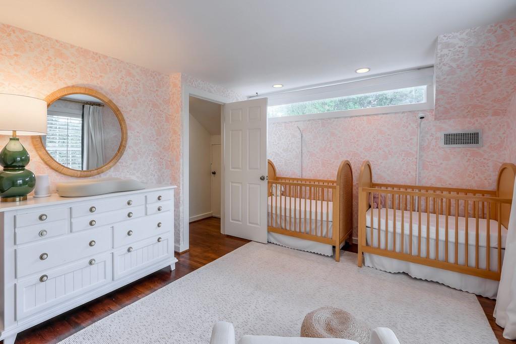 3269 W Shadowlawn Avenue NE