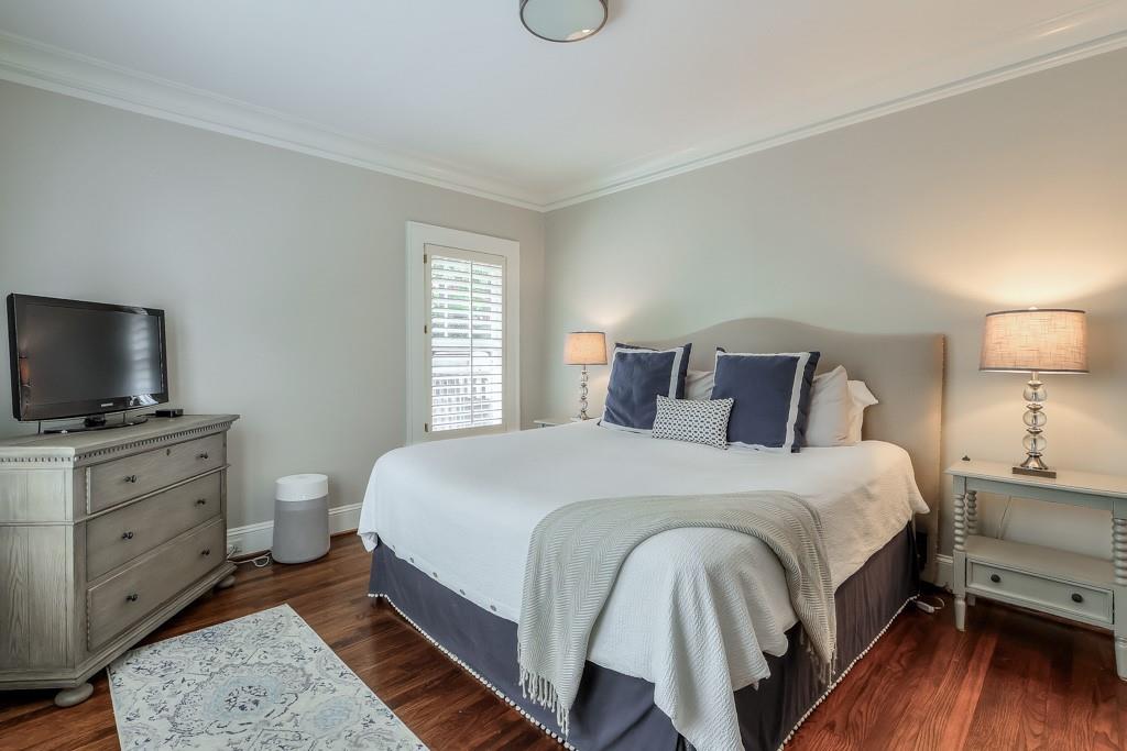 3269 W Shadowlawn Avenue NE