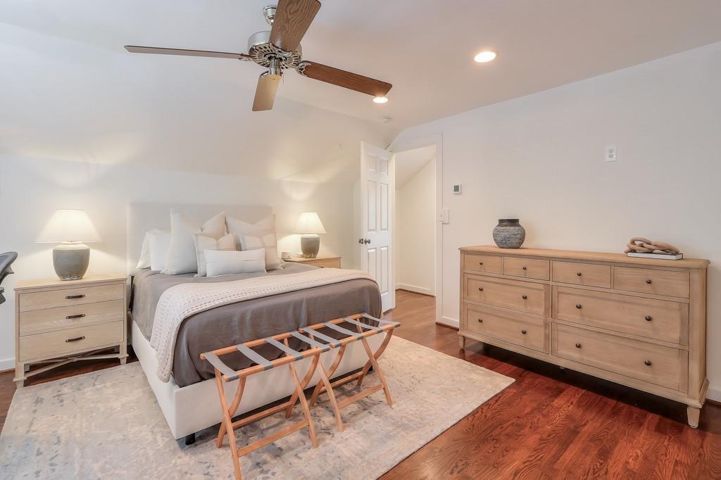 3269 W Shadowlawn Avenue NE