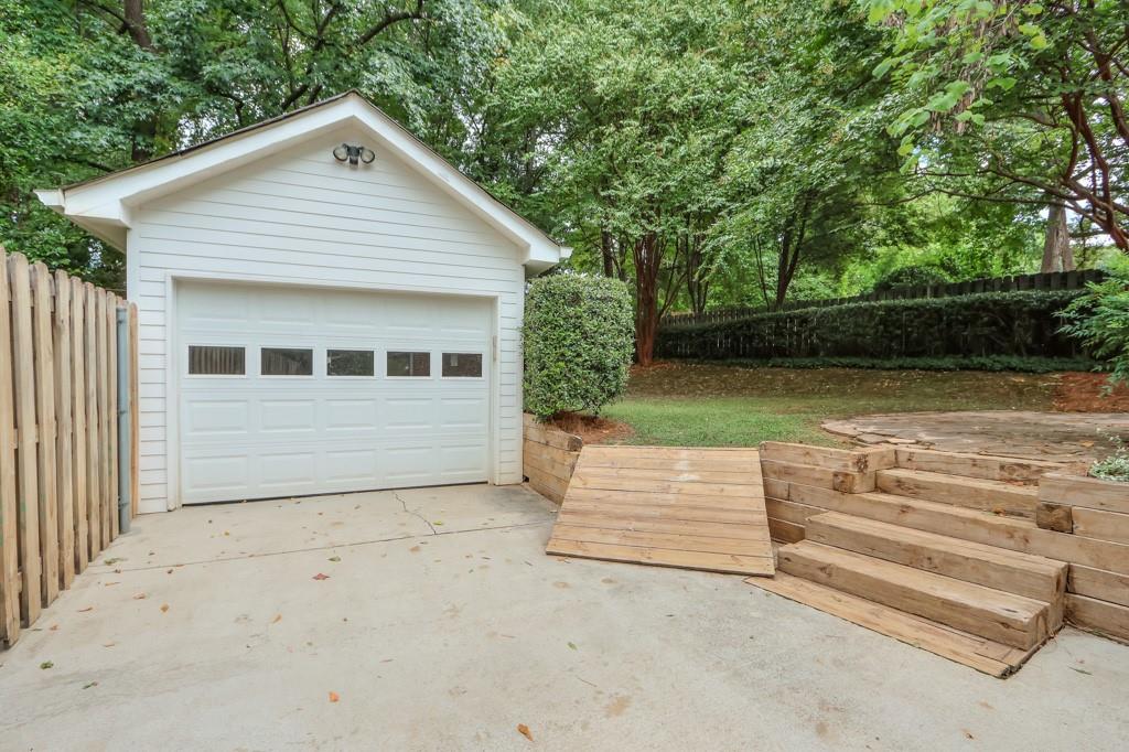 3269 W Shadowlawn Avenue NE