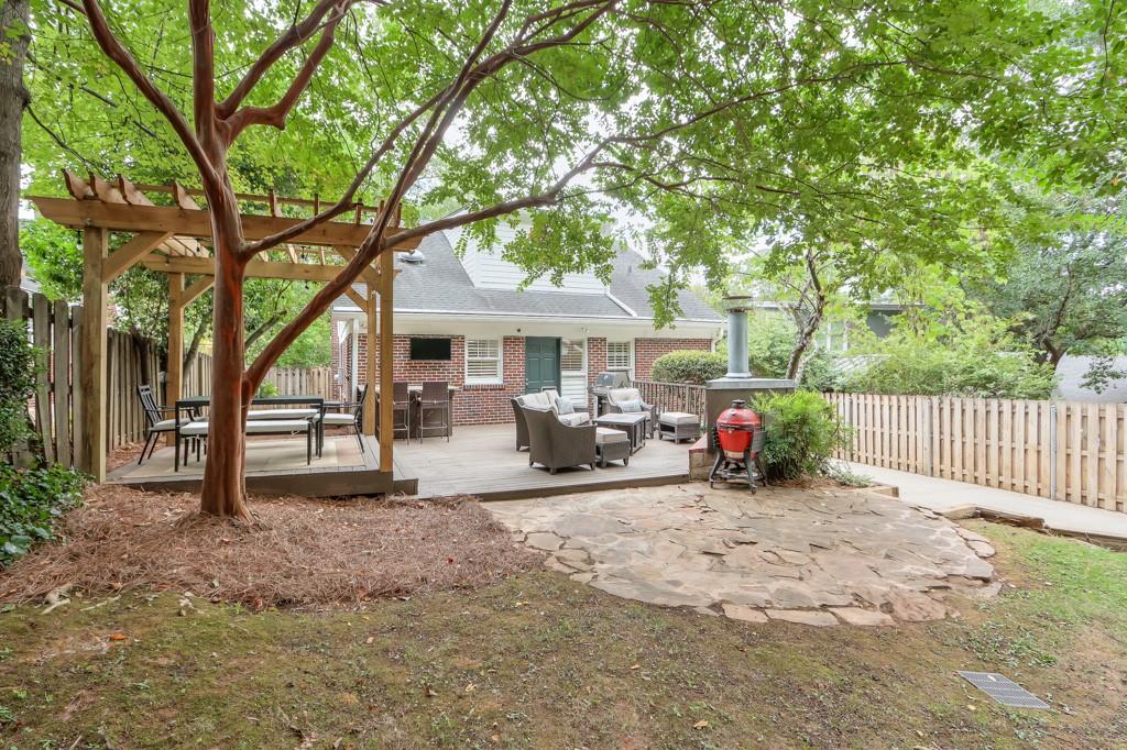 3269 W Shadowlawn Avenue NE