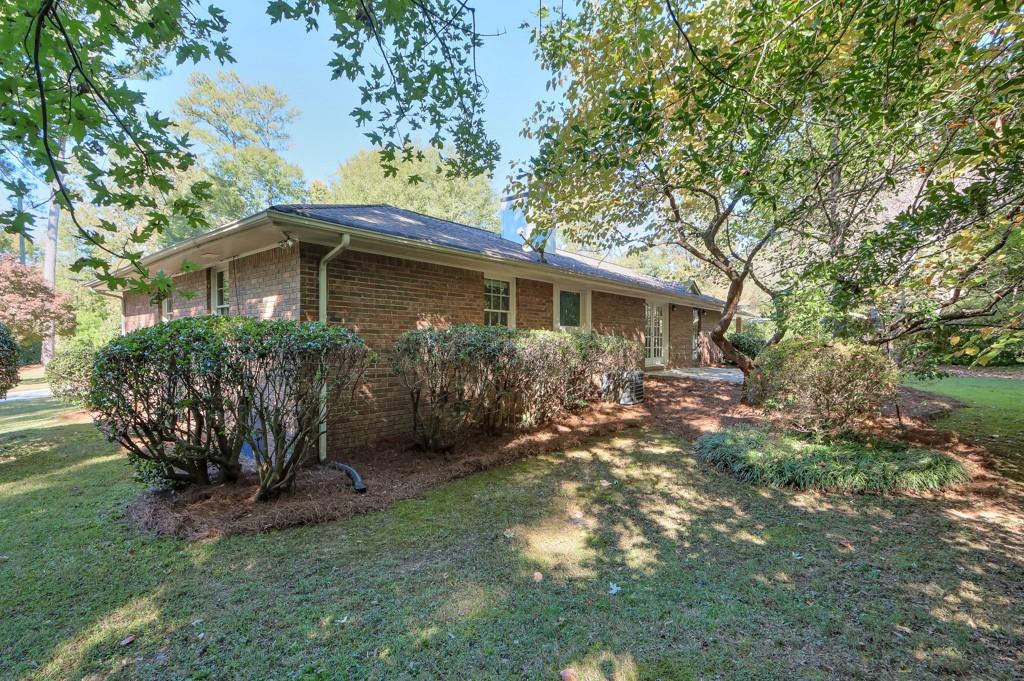 705 Grove Parkway SE