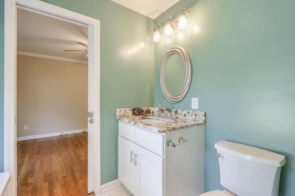 705 Grove Parkway SE