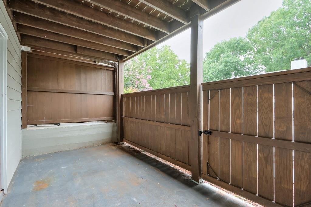 320 Park Ridge Circle