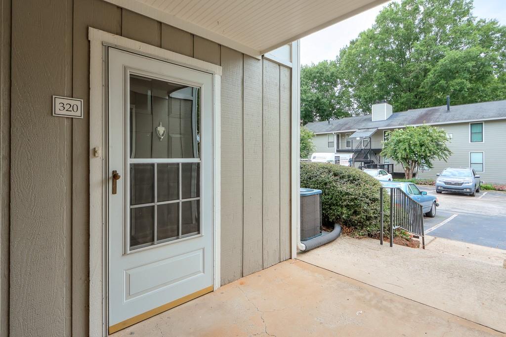 320 Park Ridge Circle