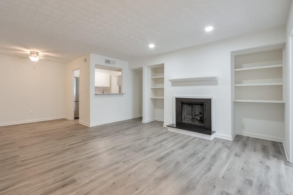 320 Park Ridge Circle