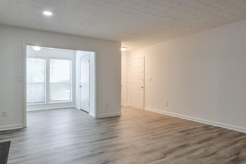 320 Park Ridge Circle