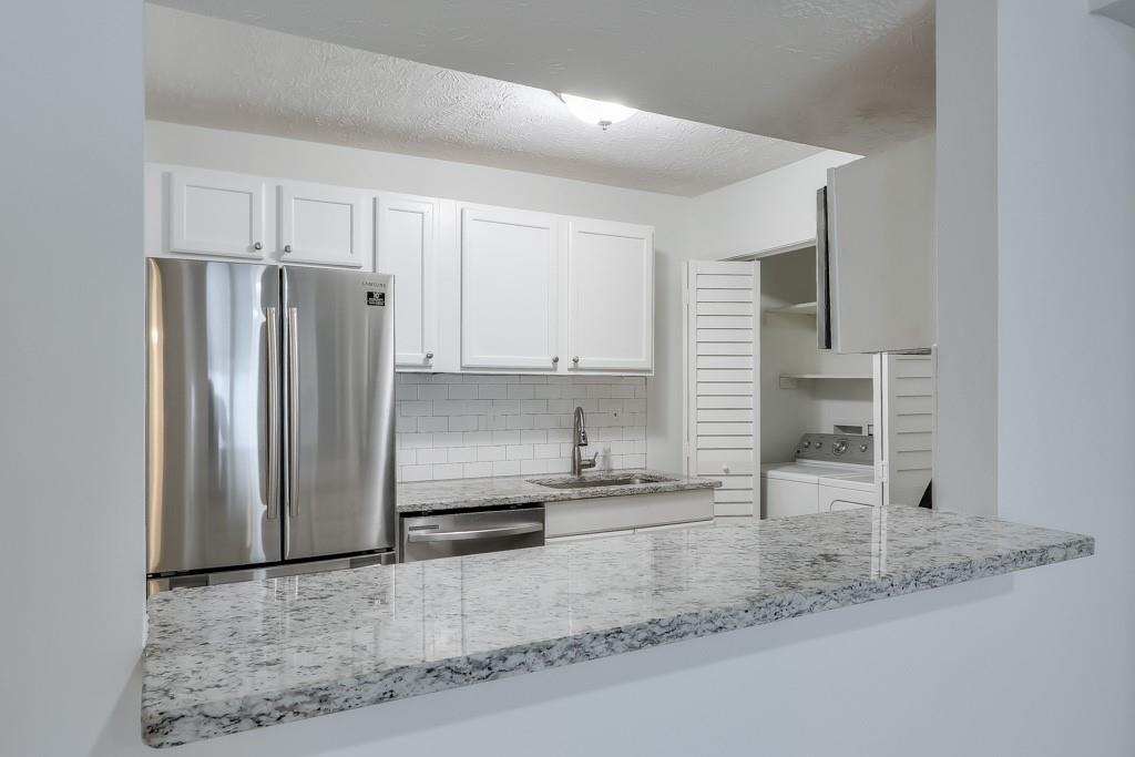 320 Park Ridge Circle