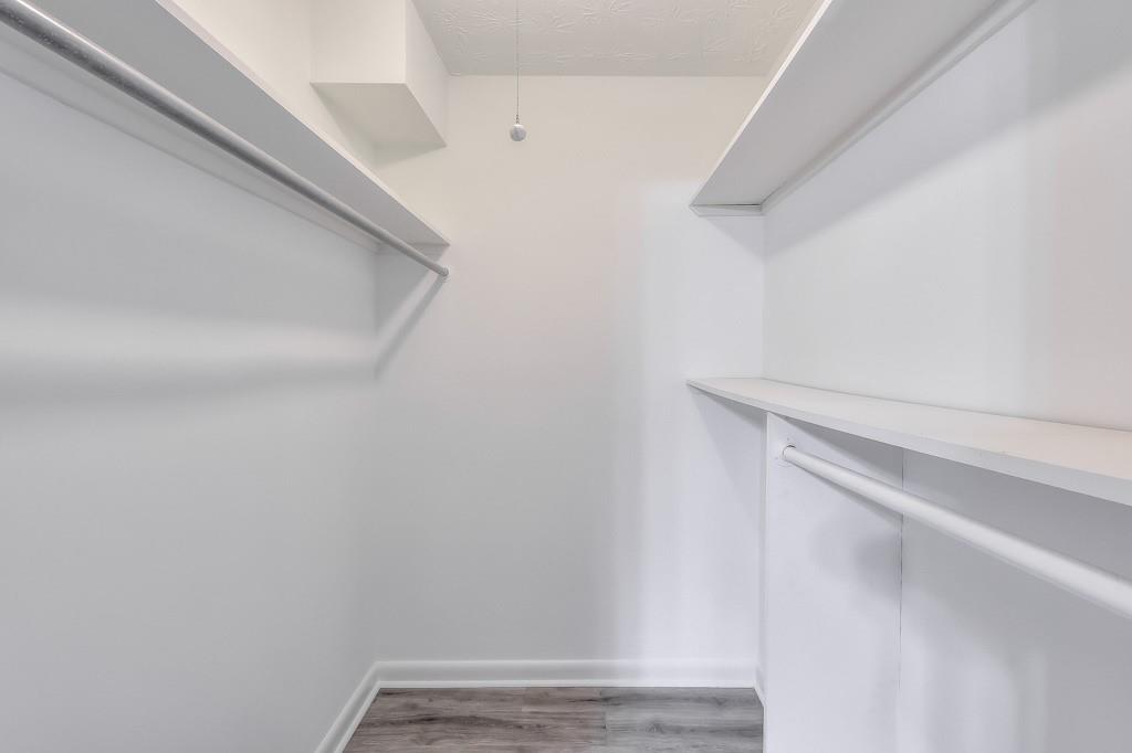 320 Park Ridge Circle