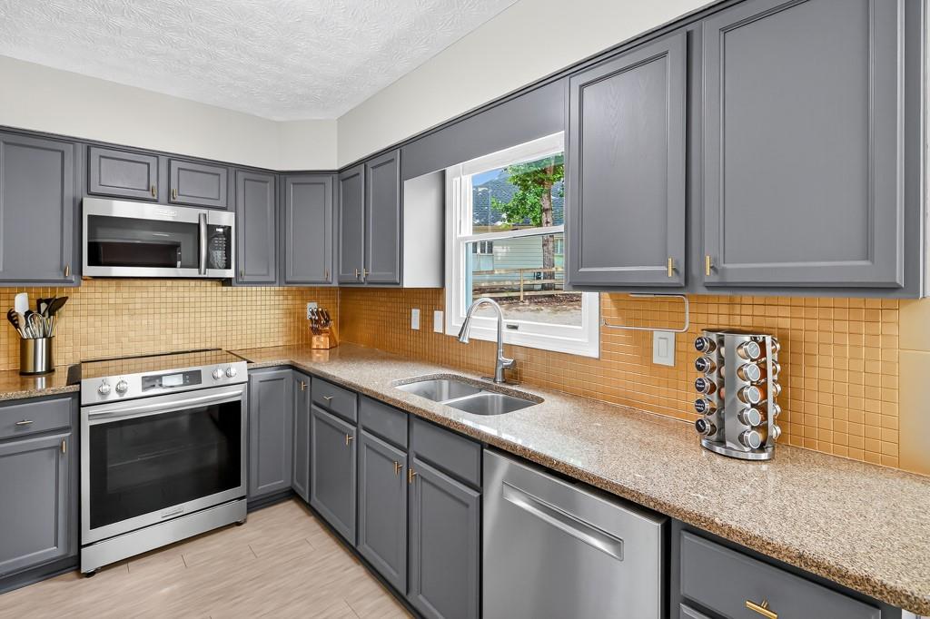 4619 Villa Chase Drive NE