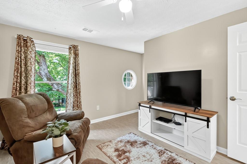 4619 Villa Chase Drive NE