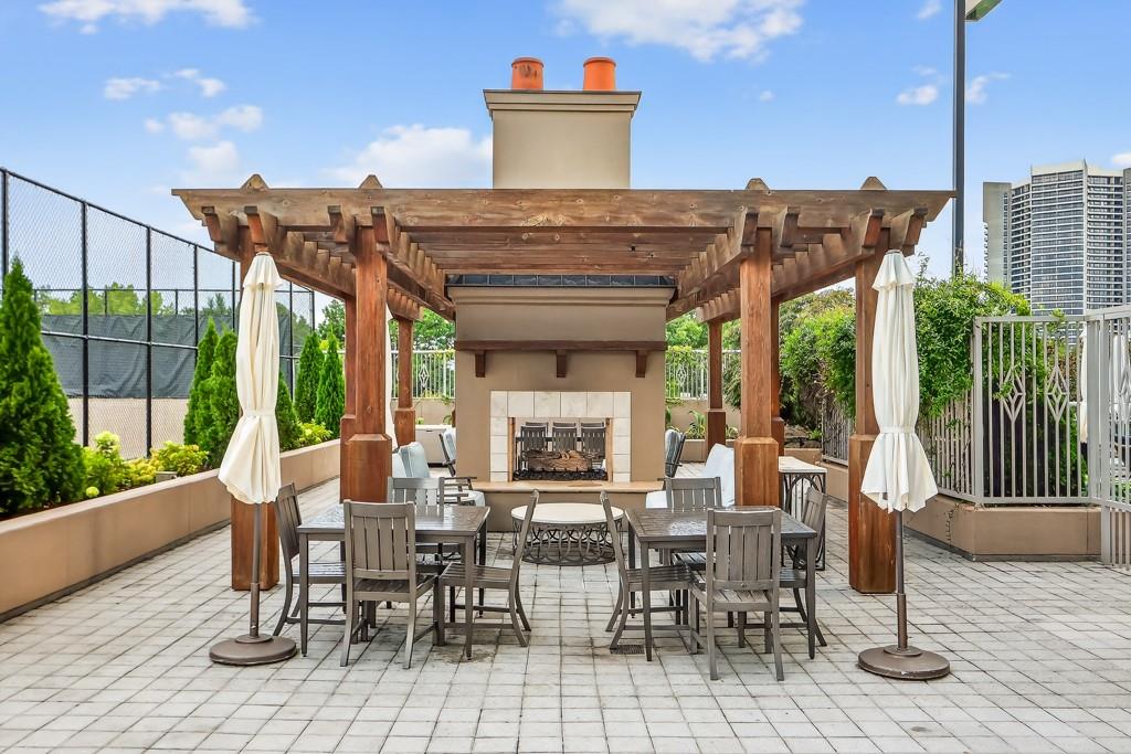 2795 Peachtree Road NE Unit 1801