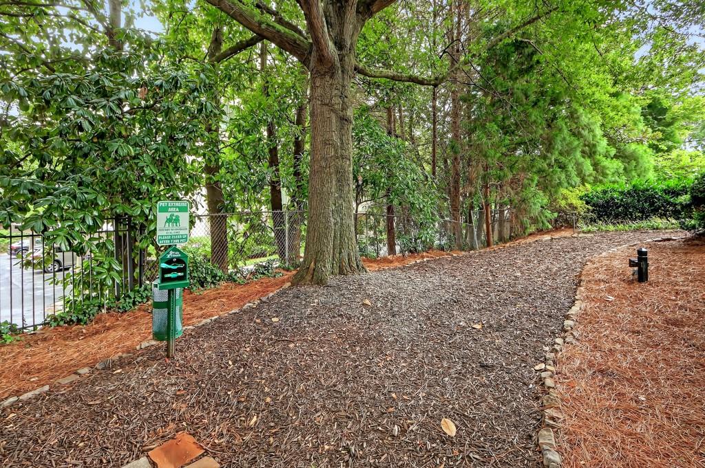 2795 Peachtree Road NE Unit 1801